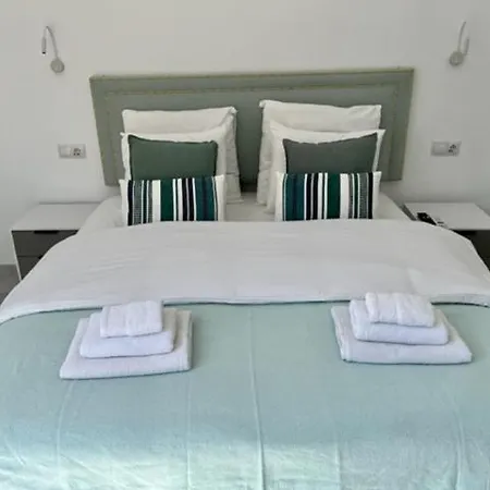 Ad1b Arenal 3br Apartment, 250 Mtrs From Cathedral *