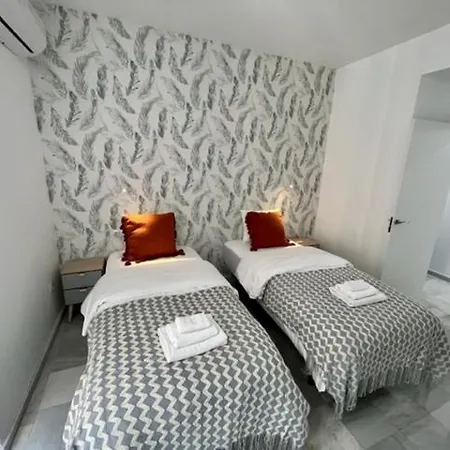 Ad1b Arenal 3br Apartment, 250 Mtrs From Cathedral *